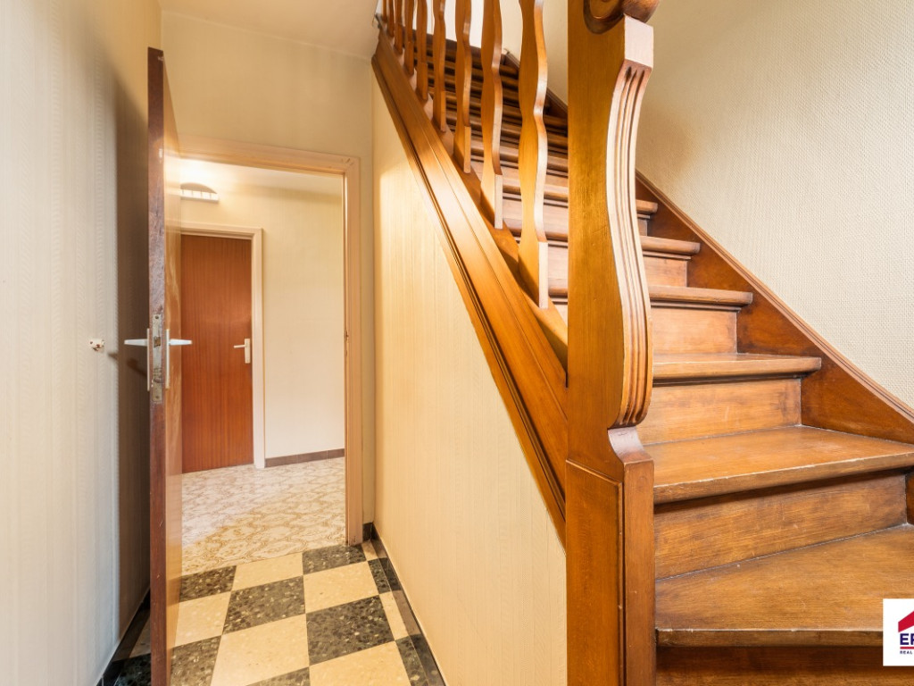 Statiestraat - 121 - - 8720