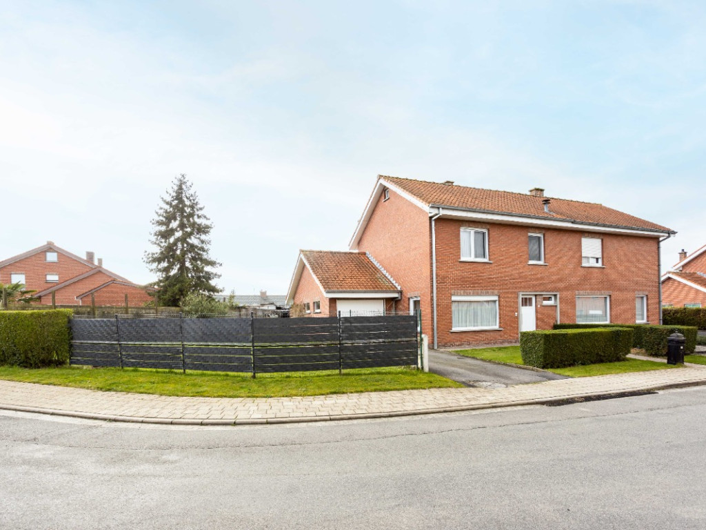 Rozenstraat - 11 - - 8552