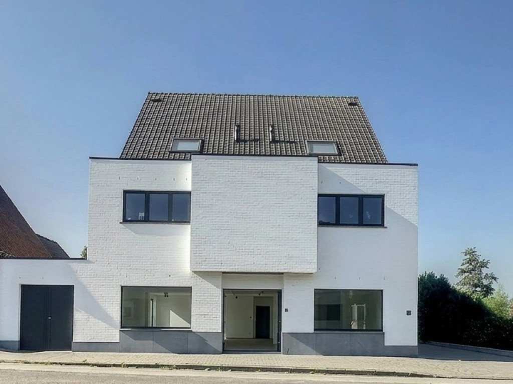 Harelbekestraat - 27 - - 8570