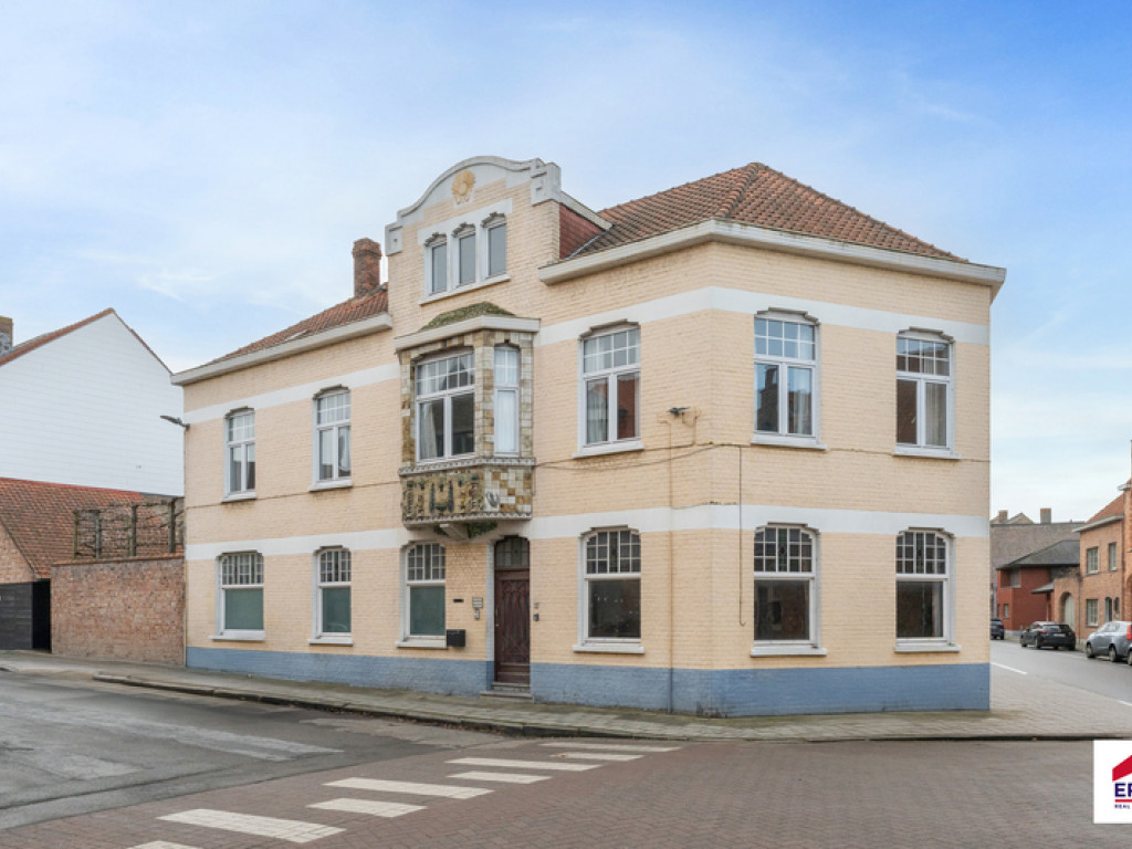 Veldmaarschalk Fochstraat - 7 - - 8000