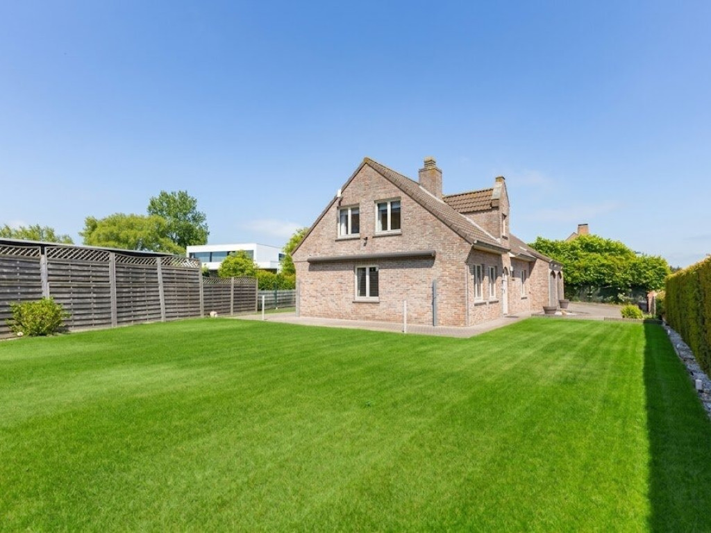 Strandloperslaan - 1 - - 8434