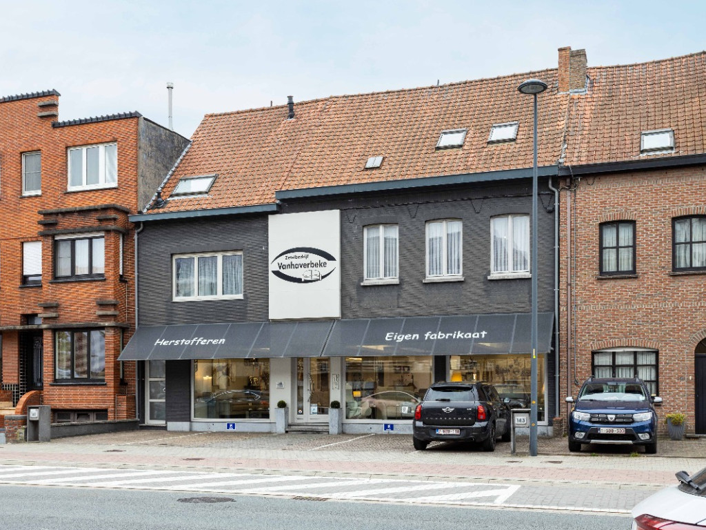 Kortrijksesteenweg - 141 - - 8530