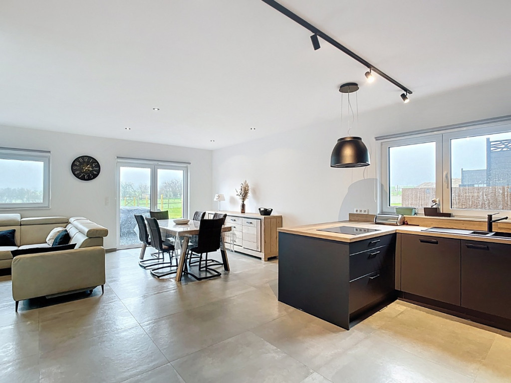 Rue de Magerieul - 43 - A - 6640