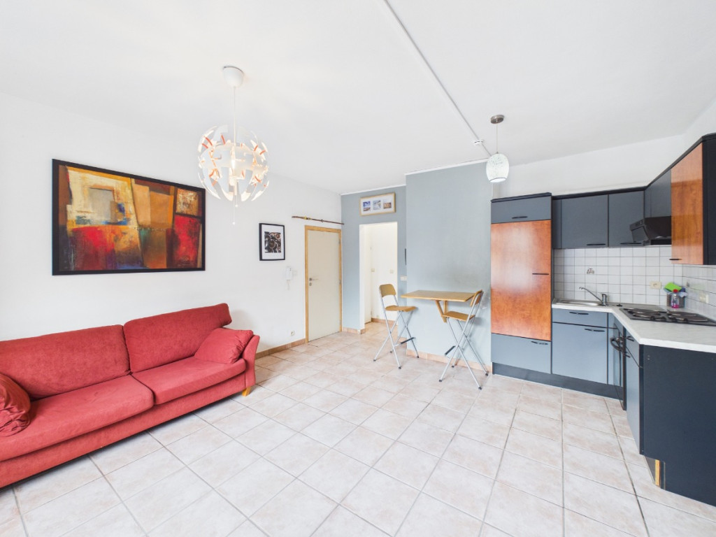 Rue Lamborelle - 7 apt 1.1 - - 6600