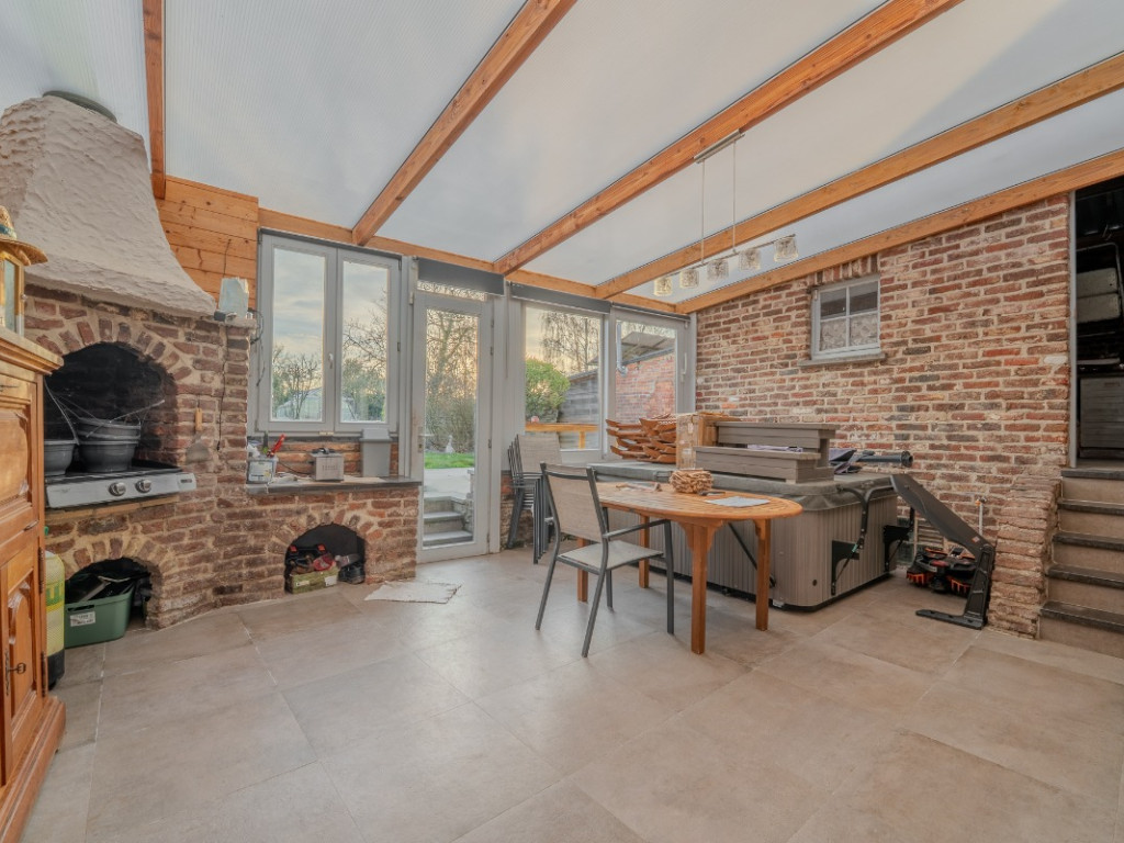 Rue Darville - 32 - - 5380