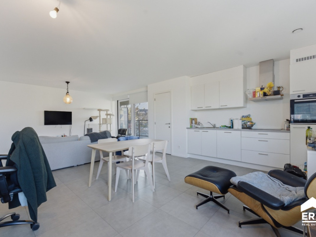 Guido Gezelleplein - 8A - 104 - 8840