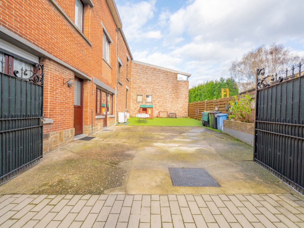 Rue de Voroux - 13 - - 4450