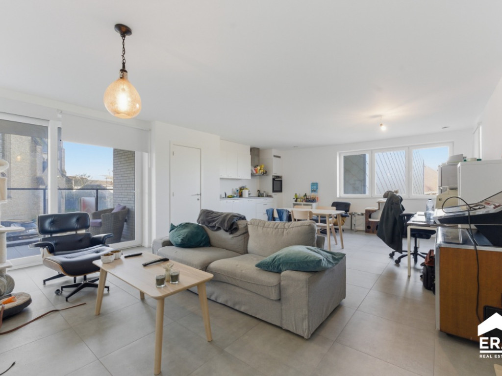 Guido Gezelleplein - 8A - 104 - 8840