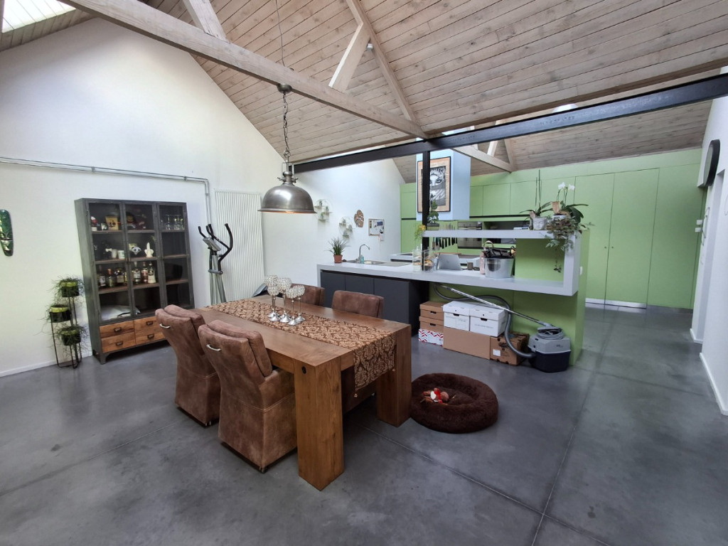 Weggevoerdenstraat - 3 - - 9400