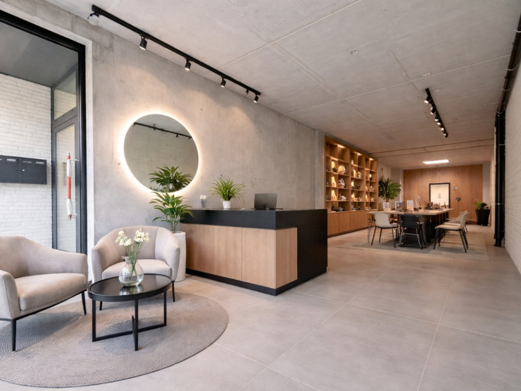 Stationsstraat - 68 - - 9900