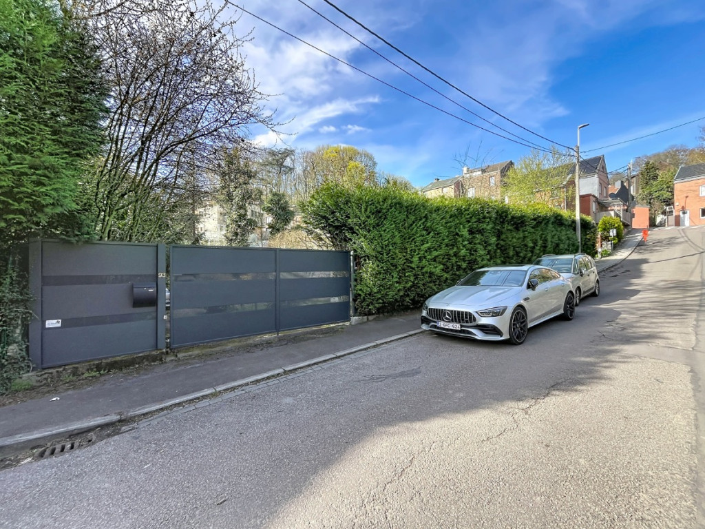 Rue Bairoua - 93 - - 4000