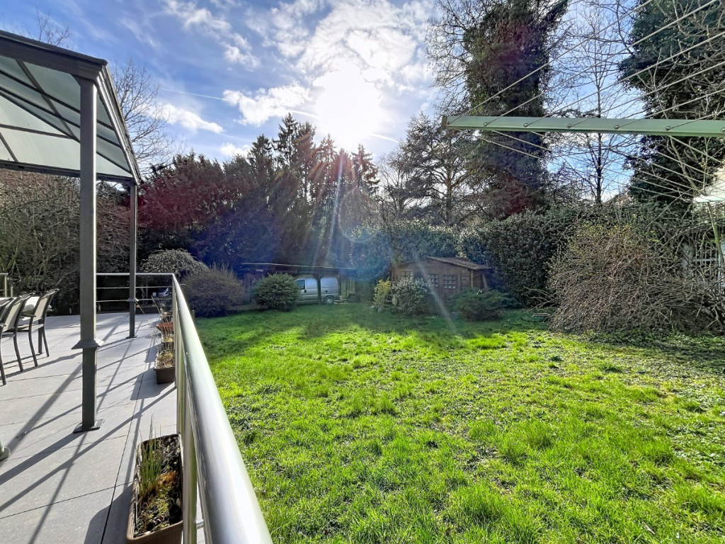 Rue Bairoua - 93 - - 4000