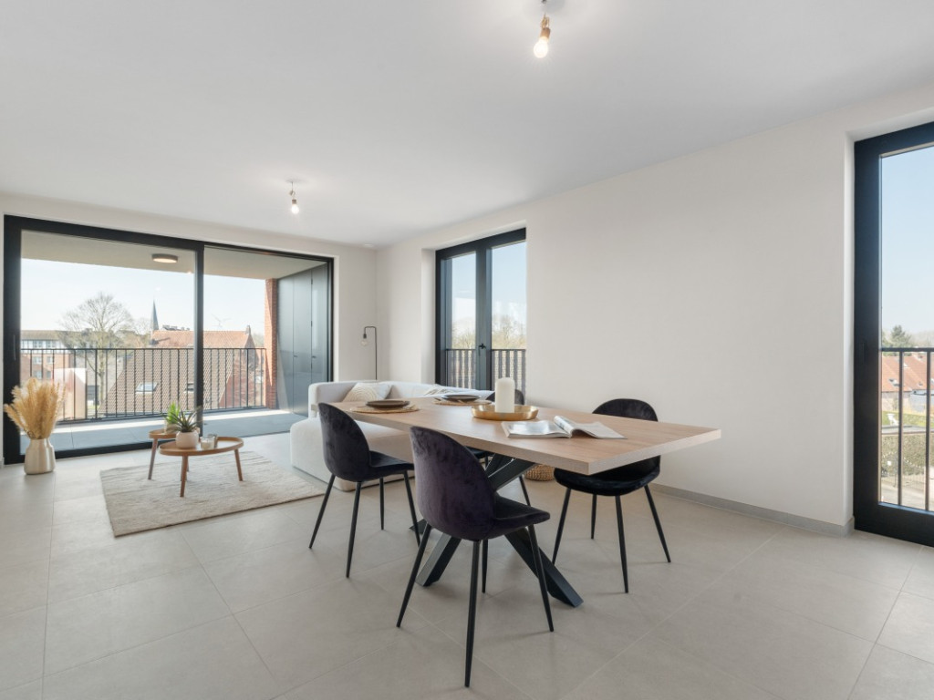 Staatsbaan - 76 - - 2.5 - 9870