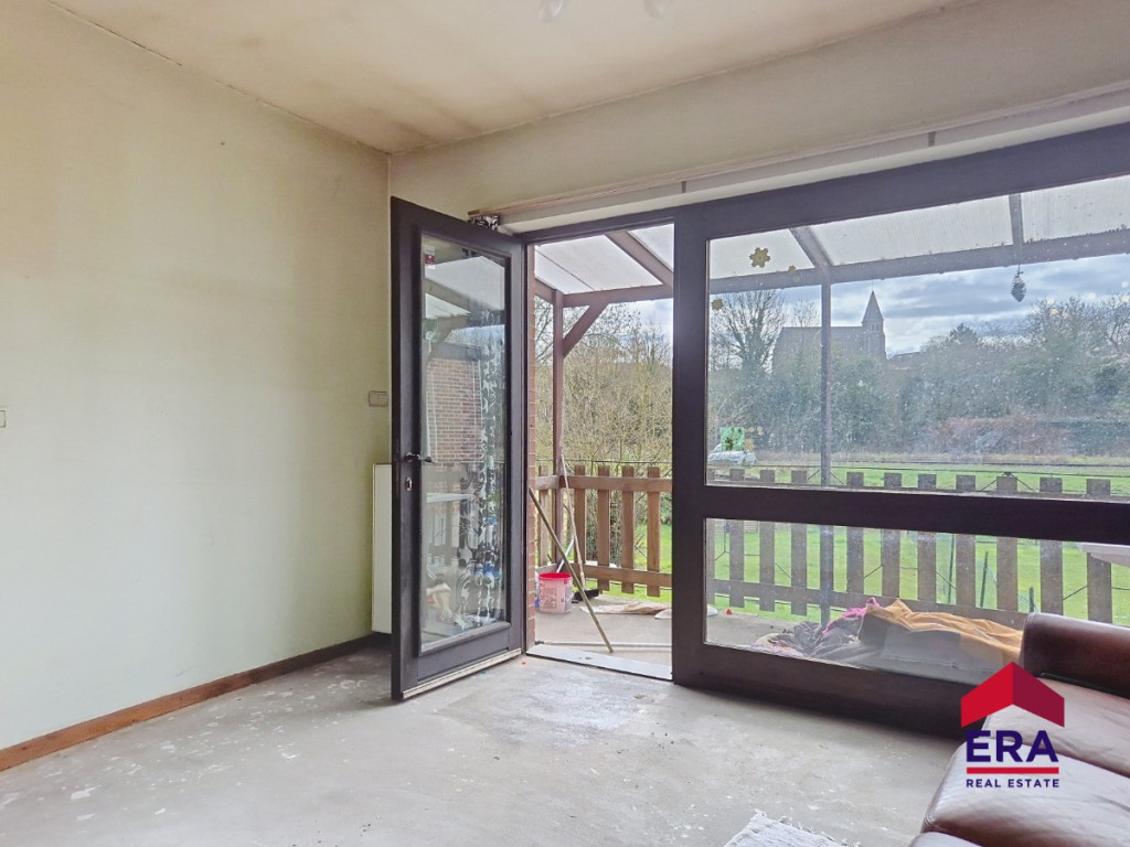 Rue du Val Notre-Dame - 328 - - 4520