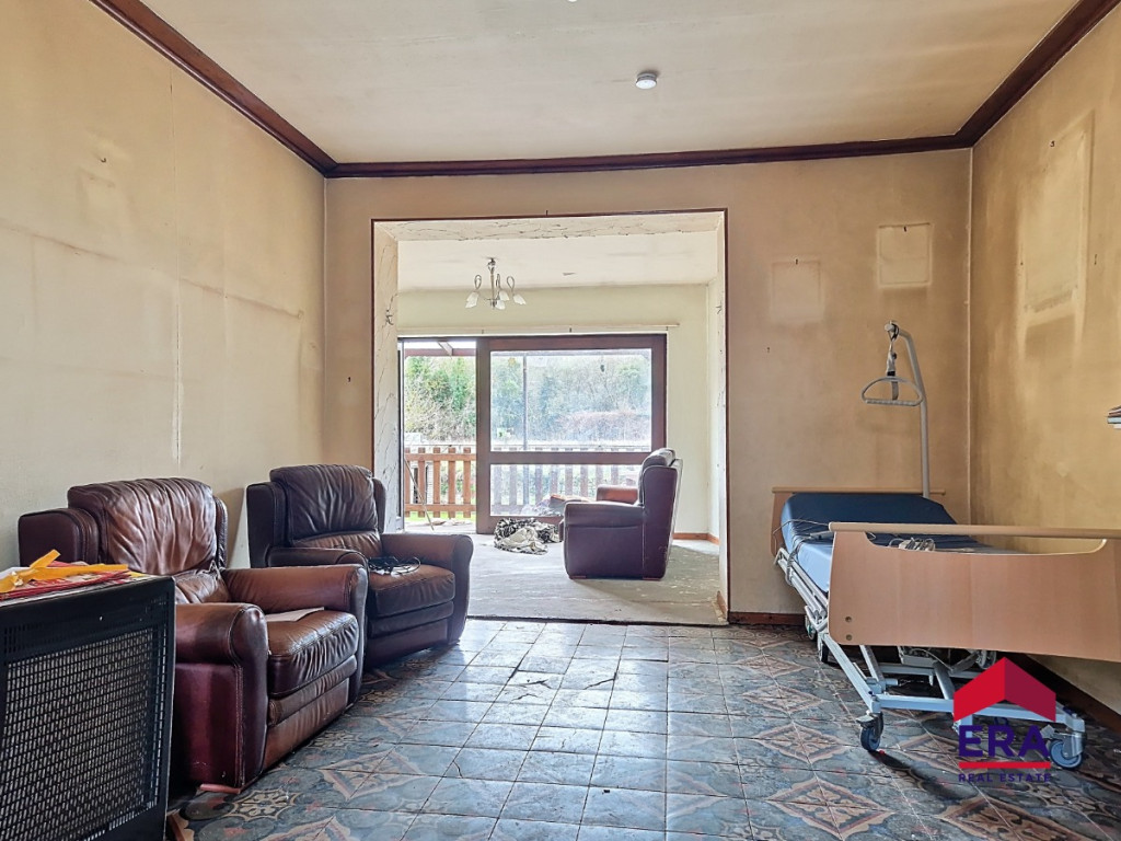 Rue du Val Notre-Dame - 328 - - 4520