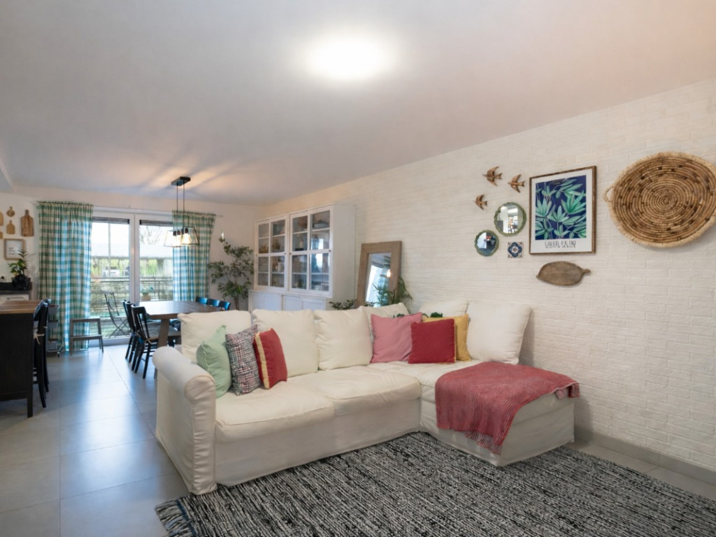 Route de Neufchâteau - 425 - 001 - 6700