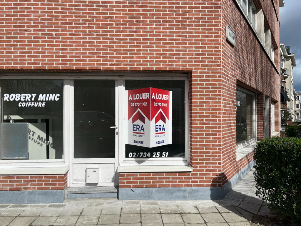 Avenue Herbert Hoover - 215 - - 1200