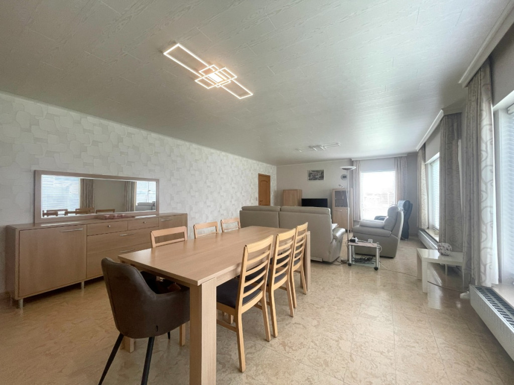 Neerhof - 23 - - 8980