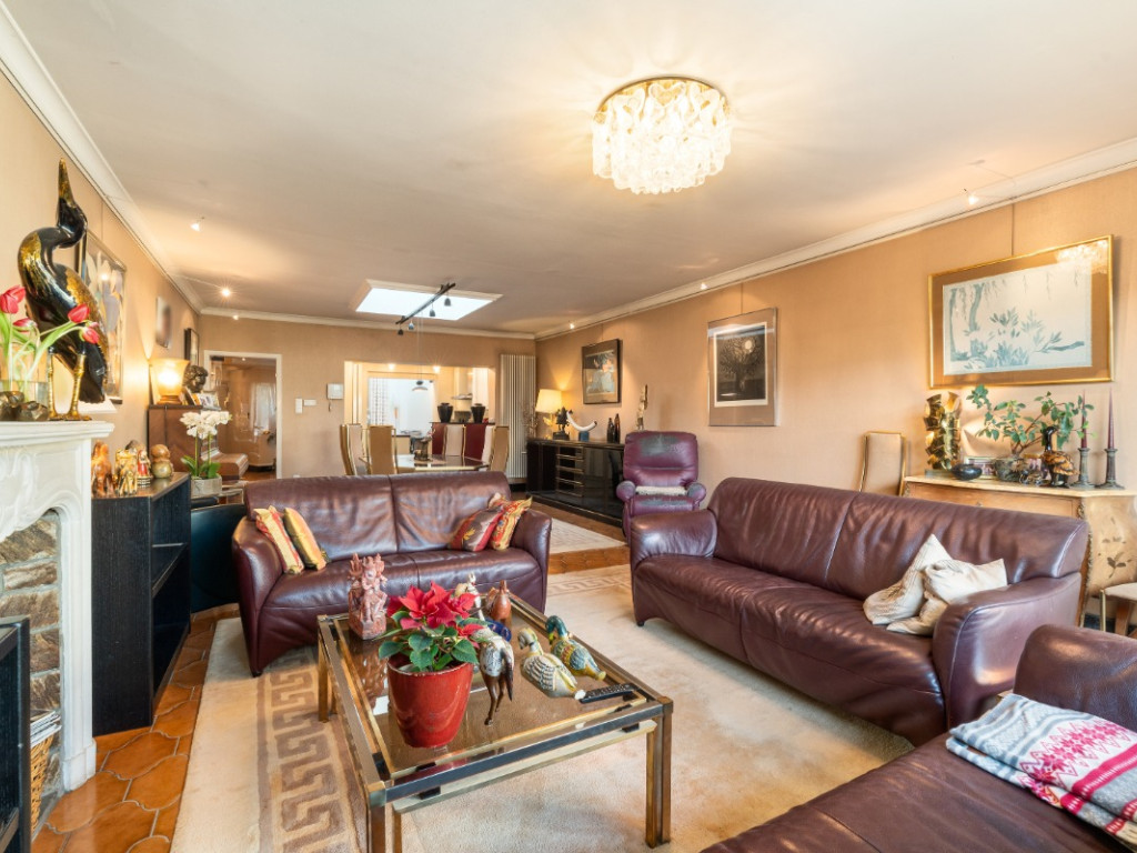 Stationsstraat - 49 - - 9400