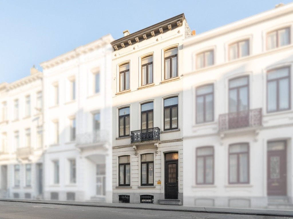 Stationsstraat - 49 - - 9400