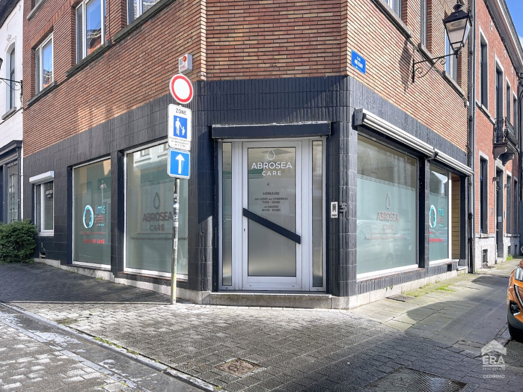 Place Abbé Renard - 5 - - 1420