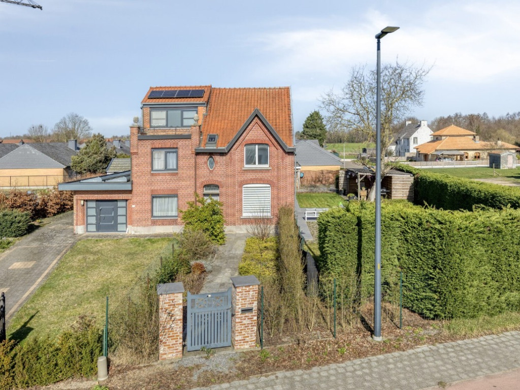 Putsebaan - 136 - - 3140