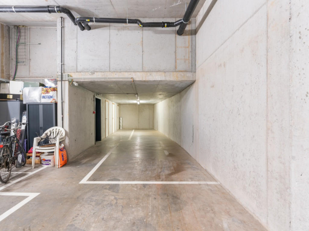 Gemeenteplein - Garage - 18/19 - - 1861