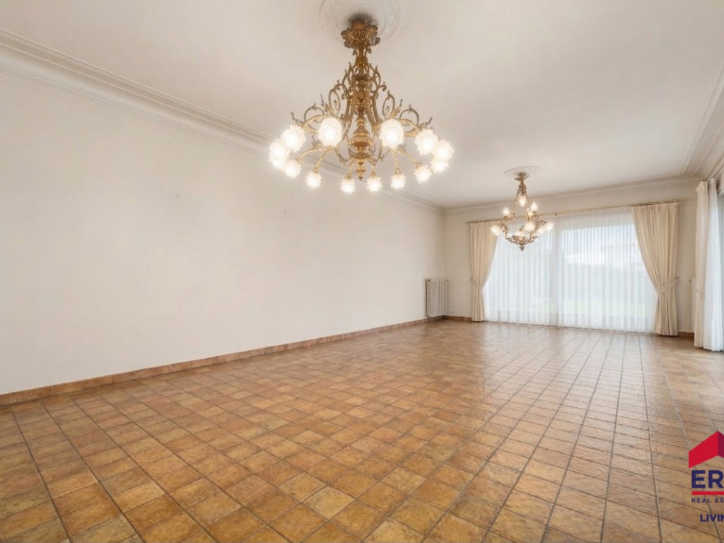 Stationsstraat - 51 - - 9420