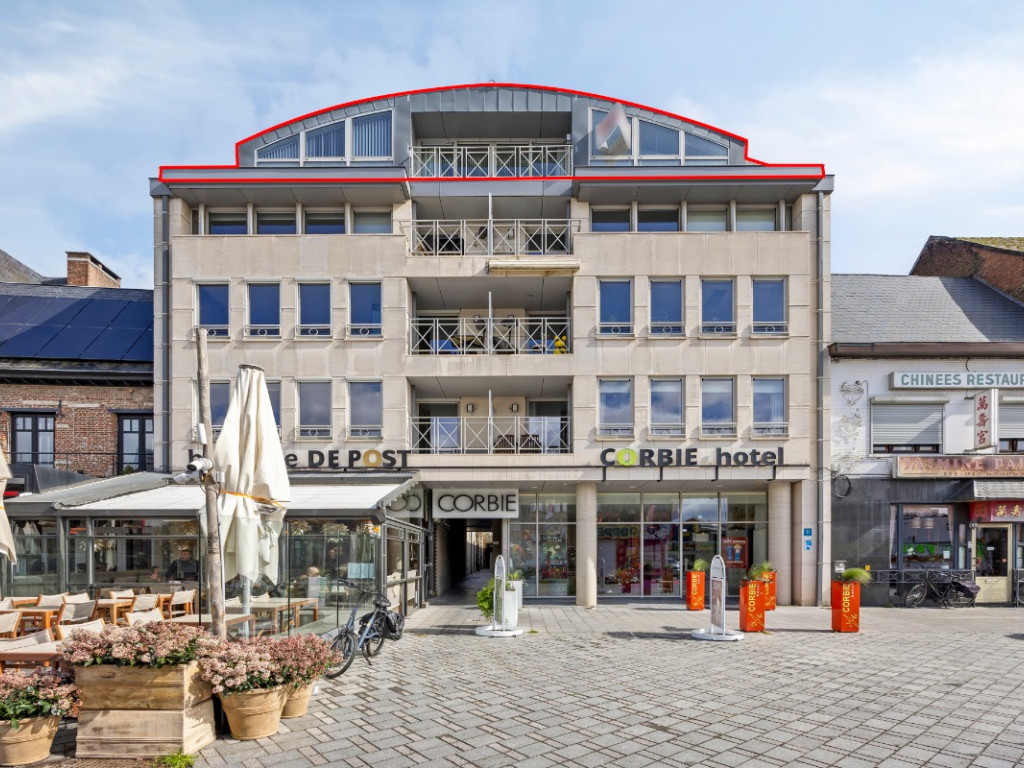 Markt - 54 - F - 2440