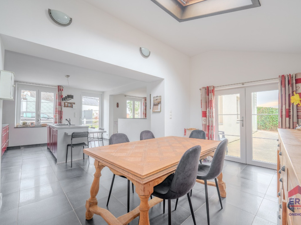 Rue Louis Lahaye - 214 - - 5300