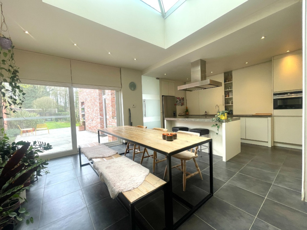 6e Jagersstraat - 11 - - 8890