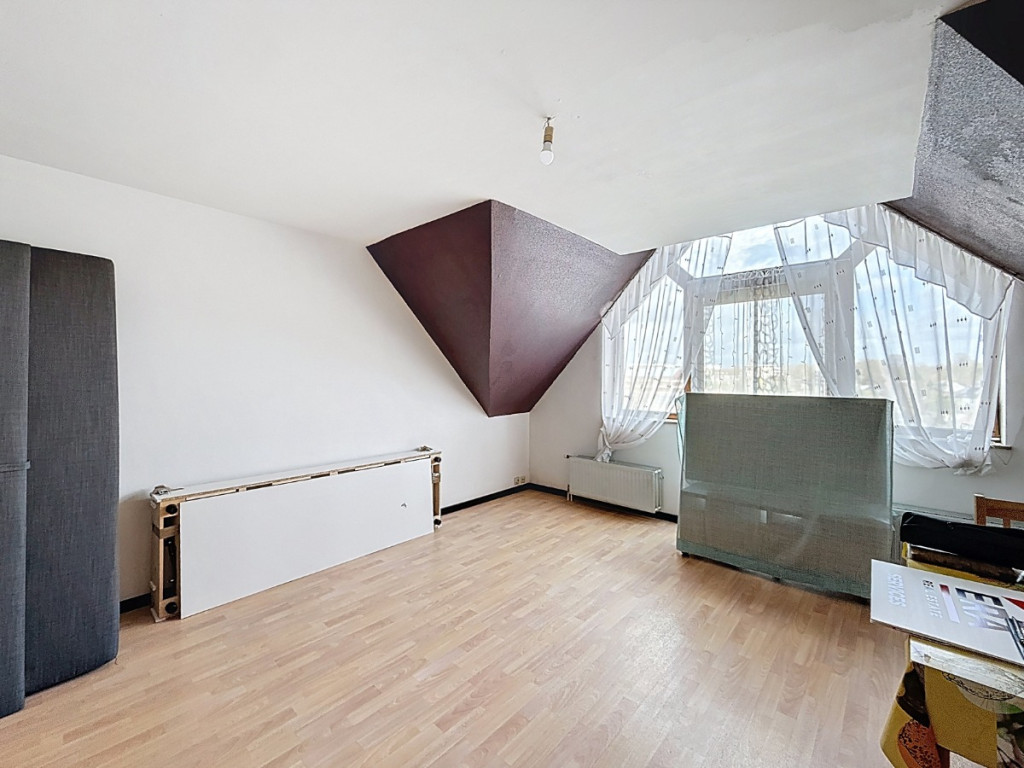 Avenue du Pont Rouge - 21 - 5-2 - 7000