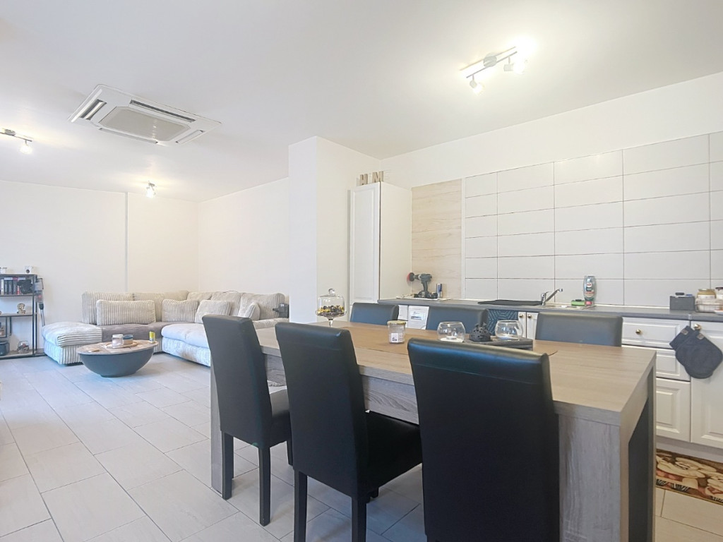 Rue de la Province - 127 - 01 - 4100