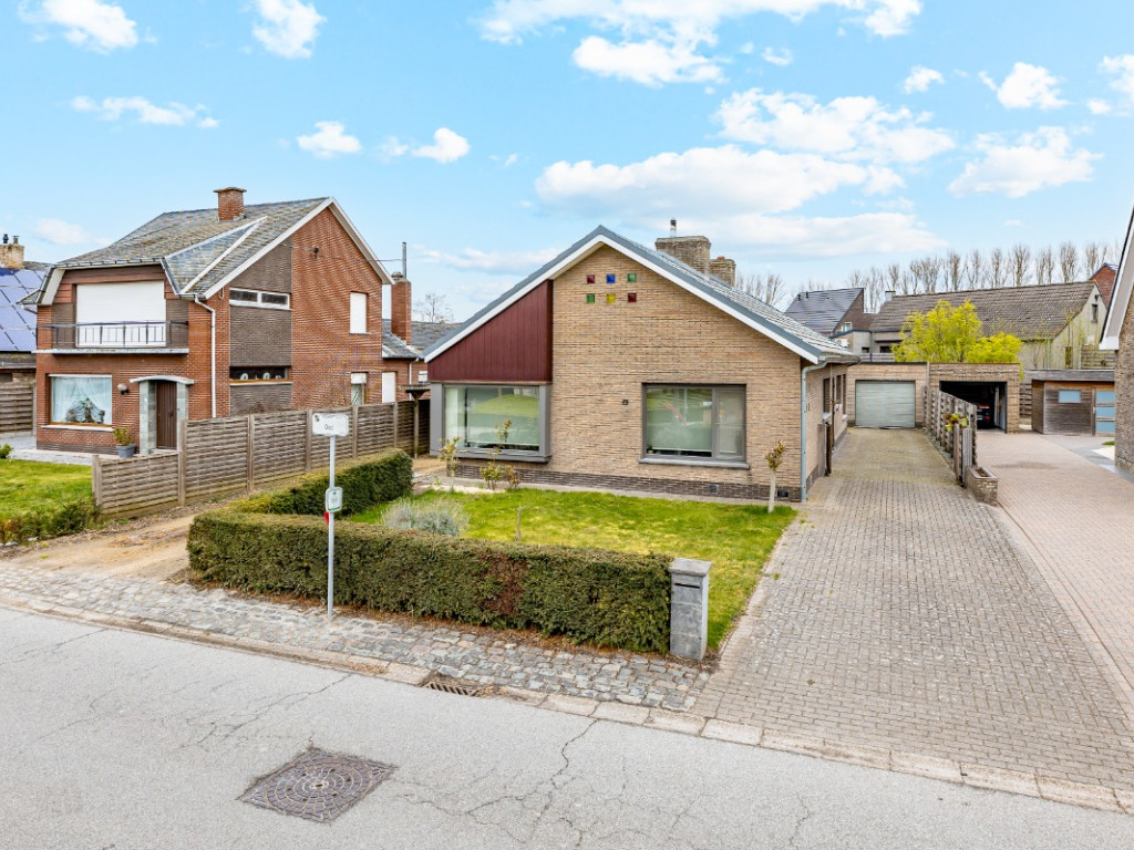 Ooststraat - 32 - - 9961