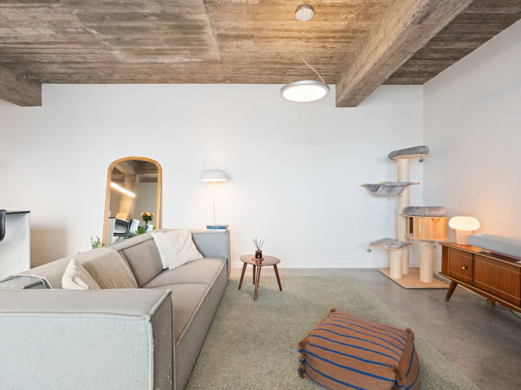 Lodewijk De Meesterstraat - 4 - 0203 - 9100