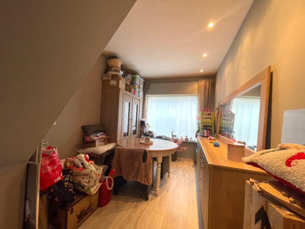 Ontvoogdingsstraat - 44 - - 8930