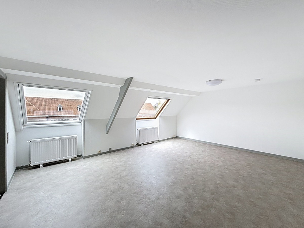 Avenue de l'Enseignement, - 23 - D - 7330