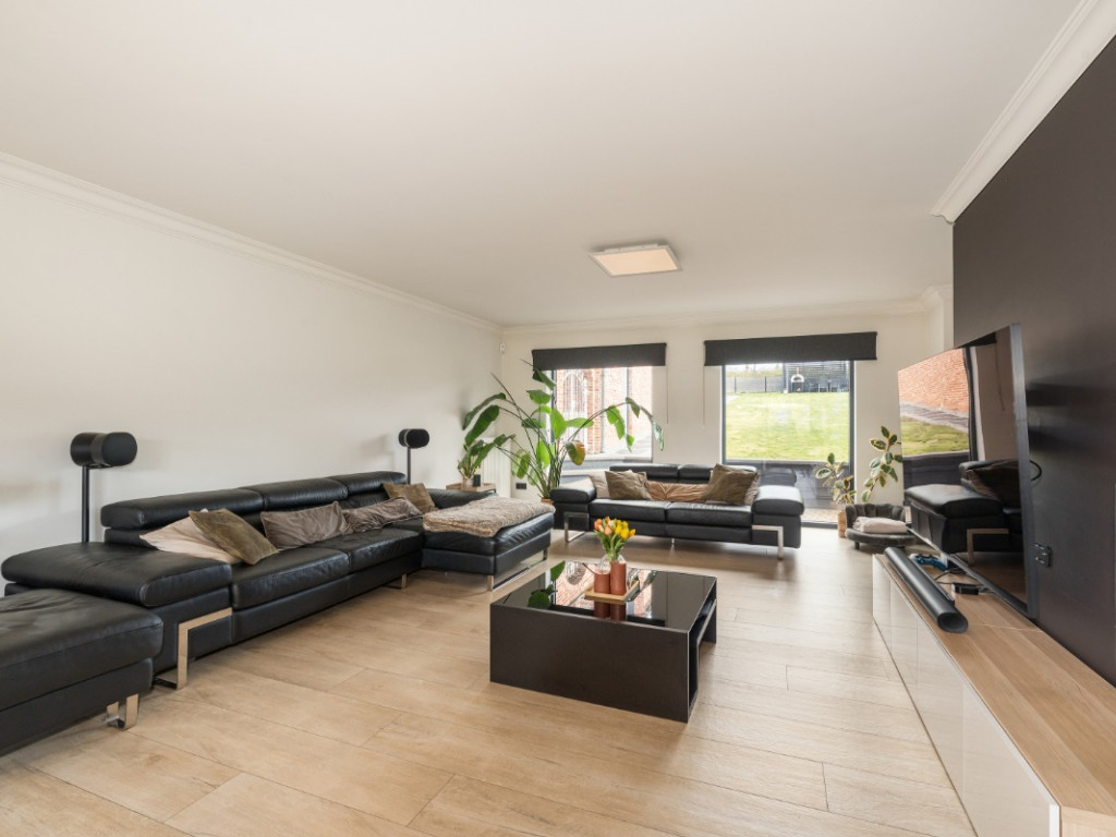 Hellestraat - 96 - - 9400