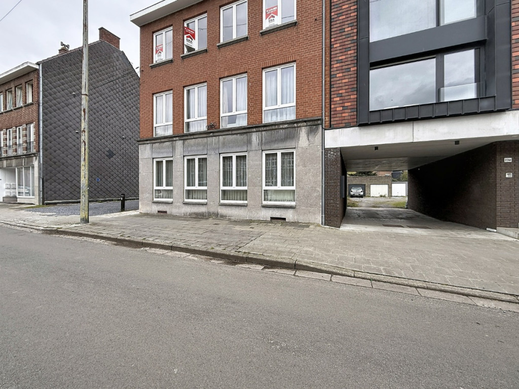 Avenue de l'Enseignement, - 23 - D - 7330