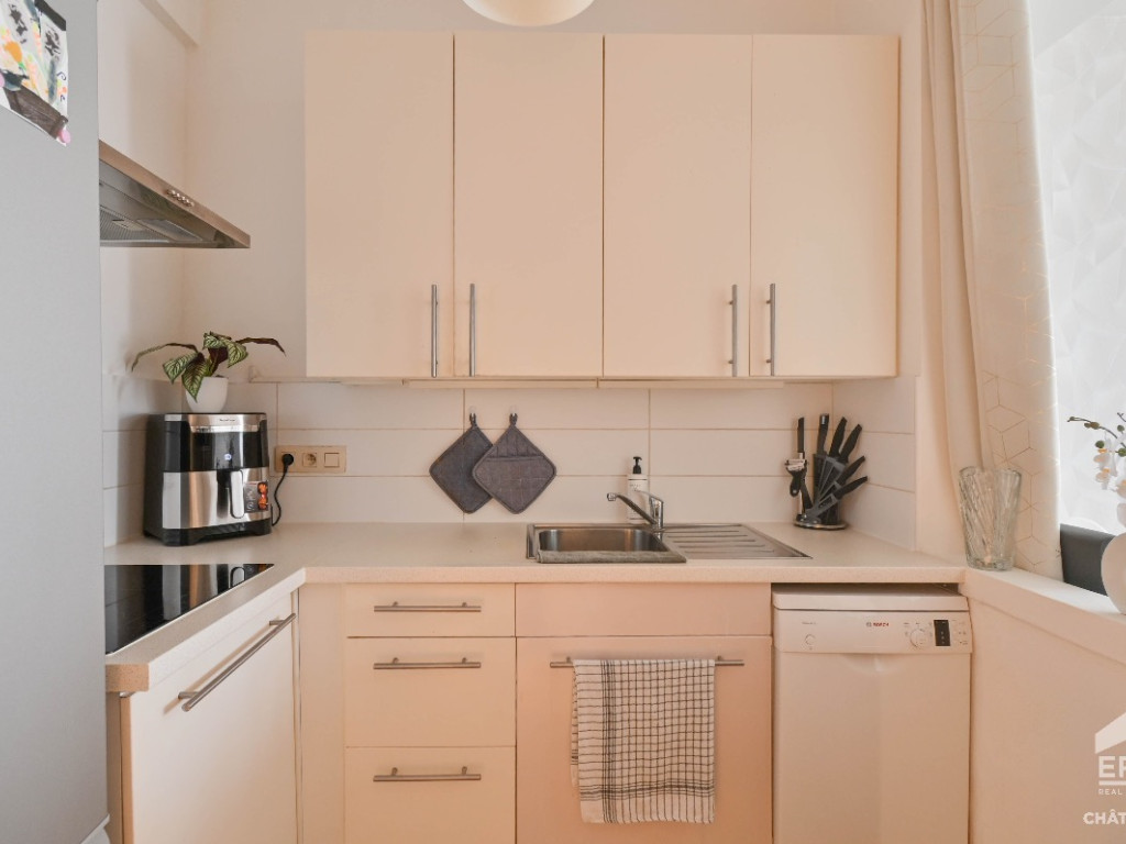 Place de la Constitution - 2 - 2 - 1060