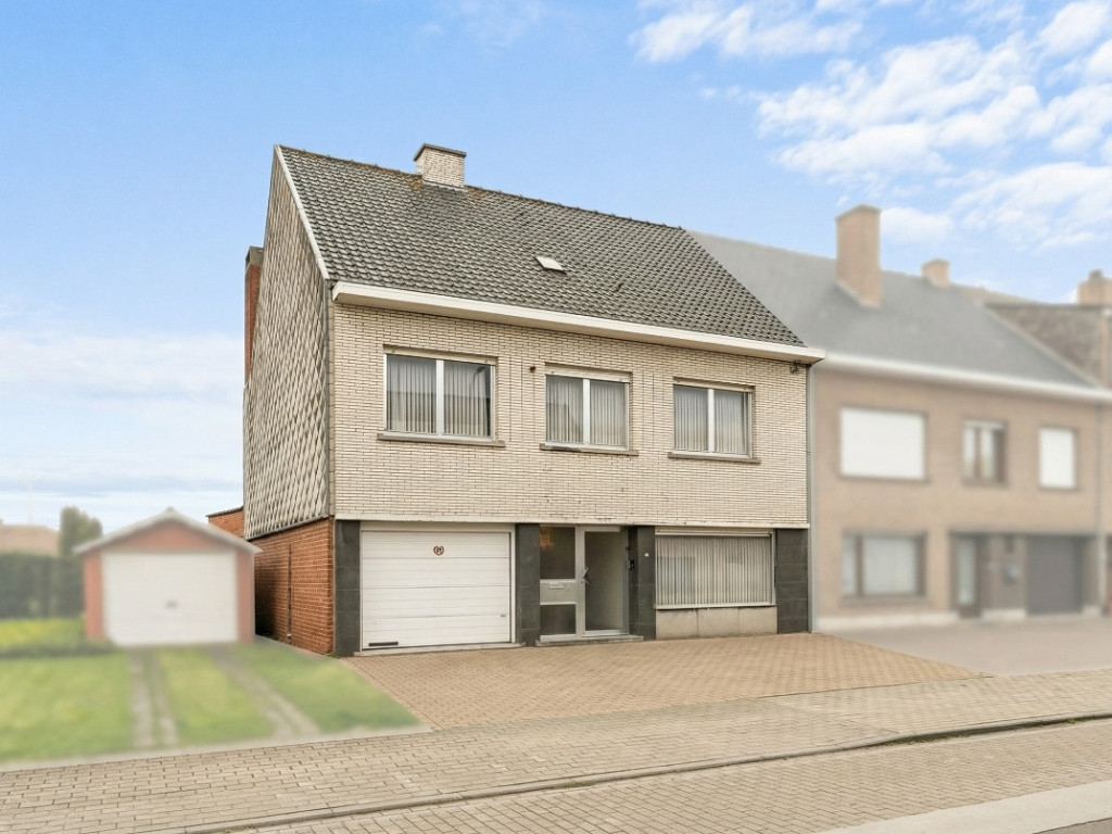 Oostrozebeeksestraat - 41 - - 8710