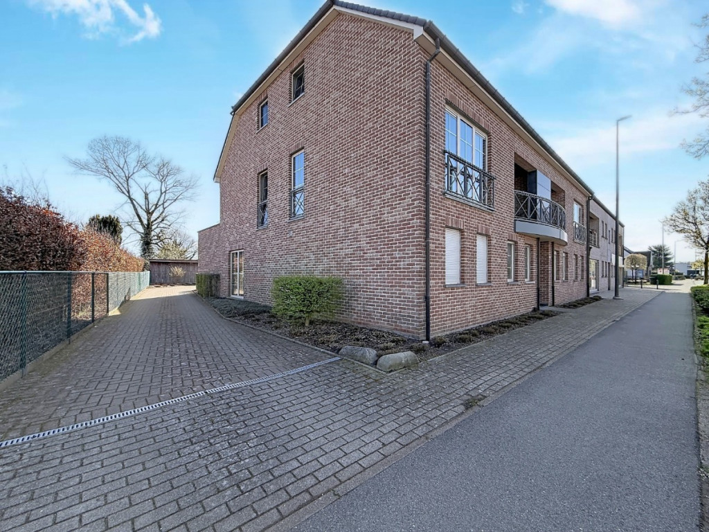 Burkel - 19 - 2 - 3990