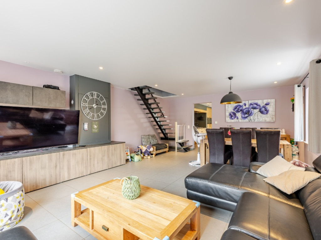 Stationsstraat - 18 - - 9961