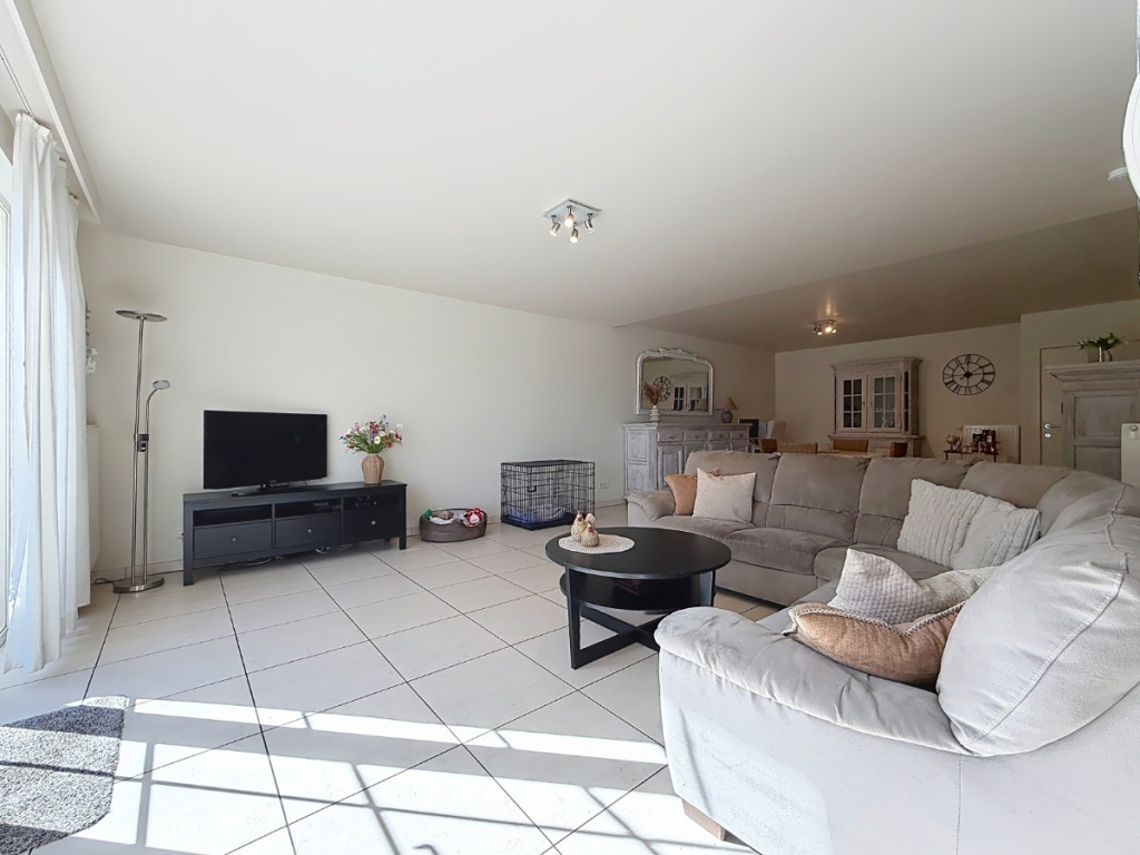 Burkel - 19 - 2 - 3990