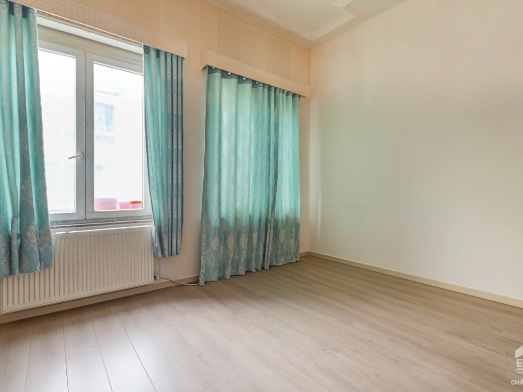 Rue Longue Vie - 34 - - 1050