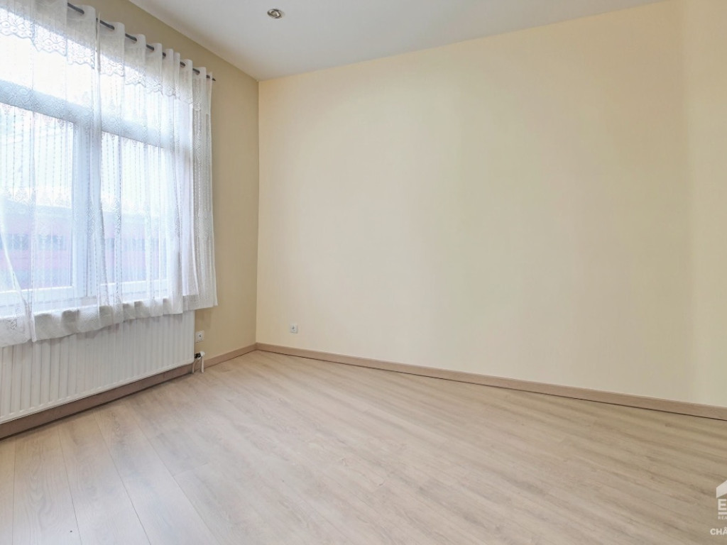 Rue Longue Vie - 34 - - 1050