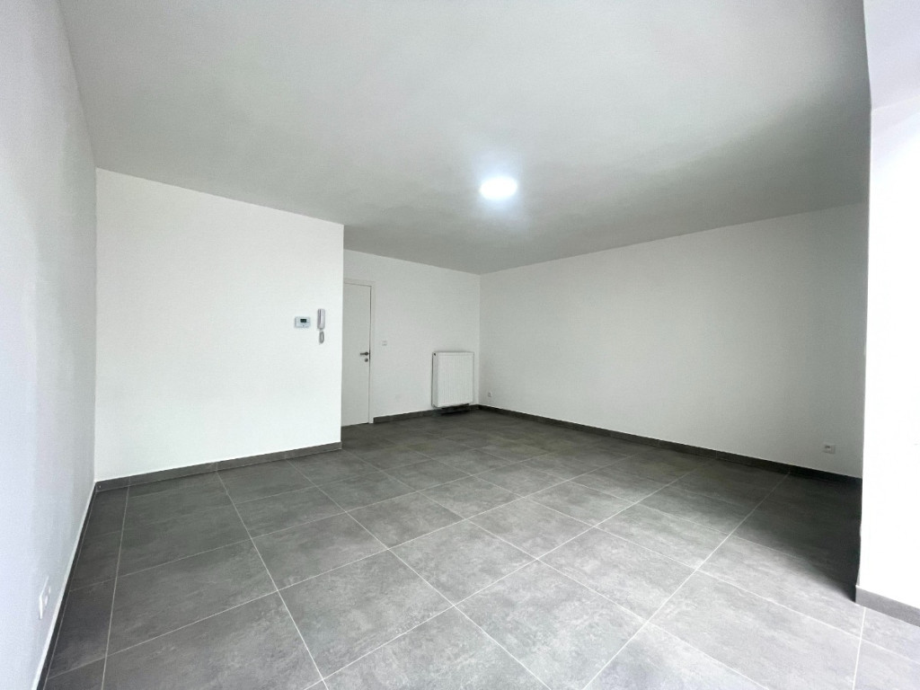 Stationsstraat - 58 - - 8880