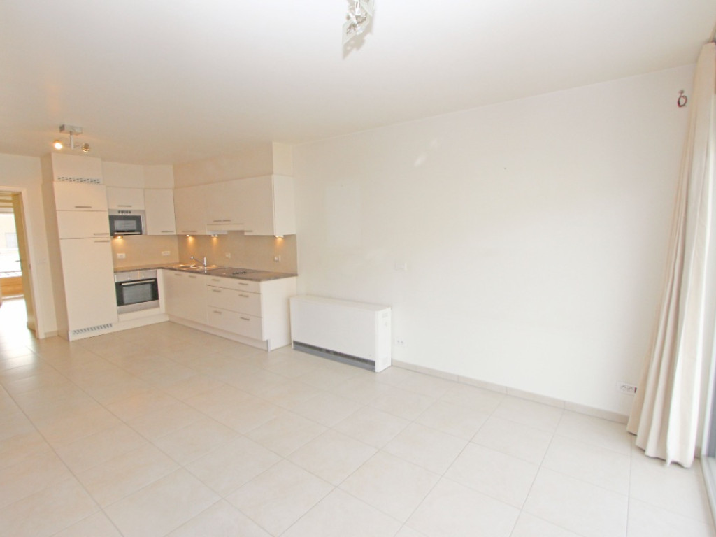 Albert I laan (Sir Anthony) - 251 - - 8620