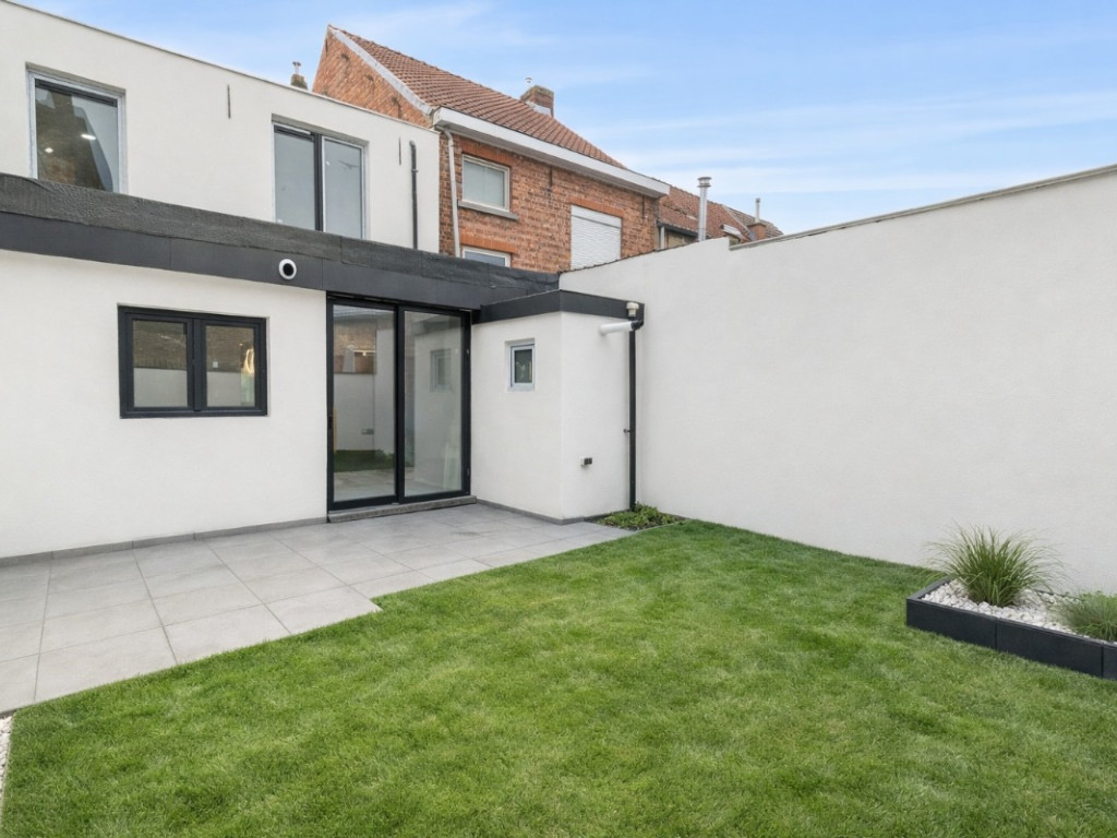 Collegestraat - 32 - - 9900