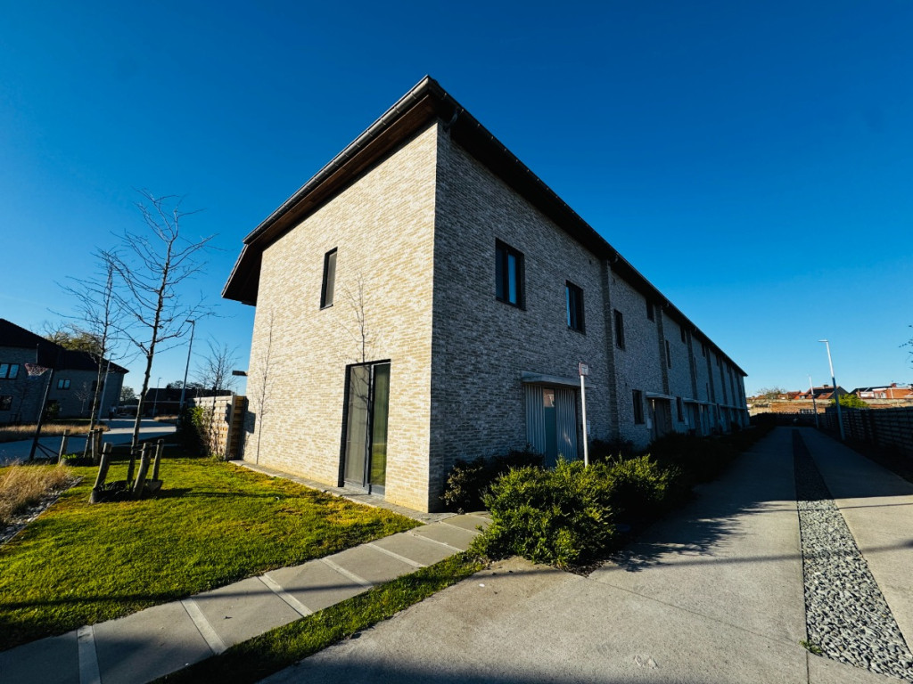 Eendrachtstraat - 23 - - 8940